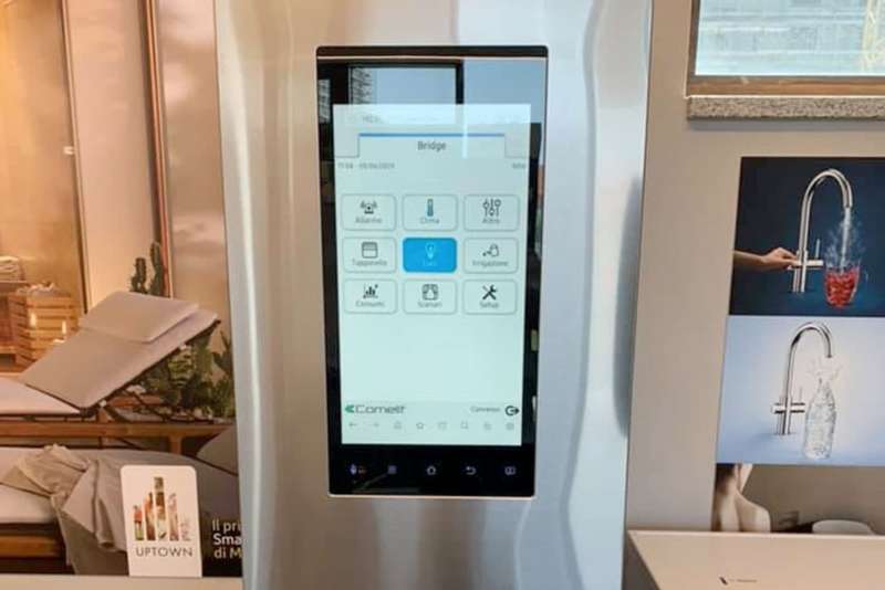Gestire l’impianto elettrico dal portello del frigorifero 5 gestire-impianto-elettrico-portello-frigorifero
